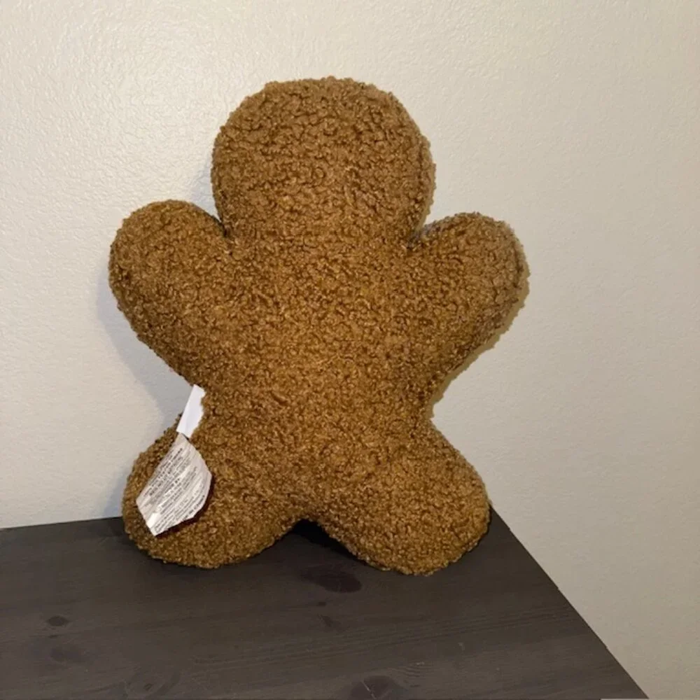 NWT Cupcakes and Cashmere Down Alternative Gingerbread Man Decorative Pillow